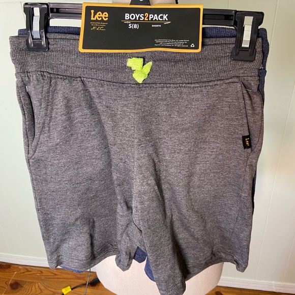 Lee 2 Pack Boys Shorts, size 8 - Picture 1 of 4